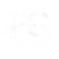 Logotipo TOM GREY.png